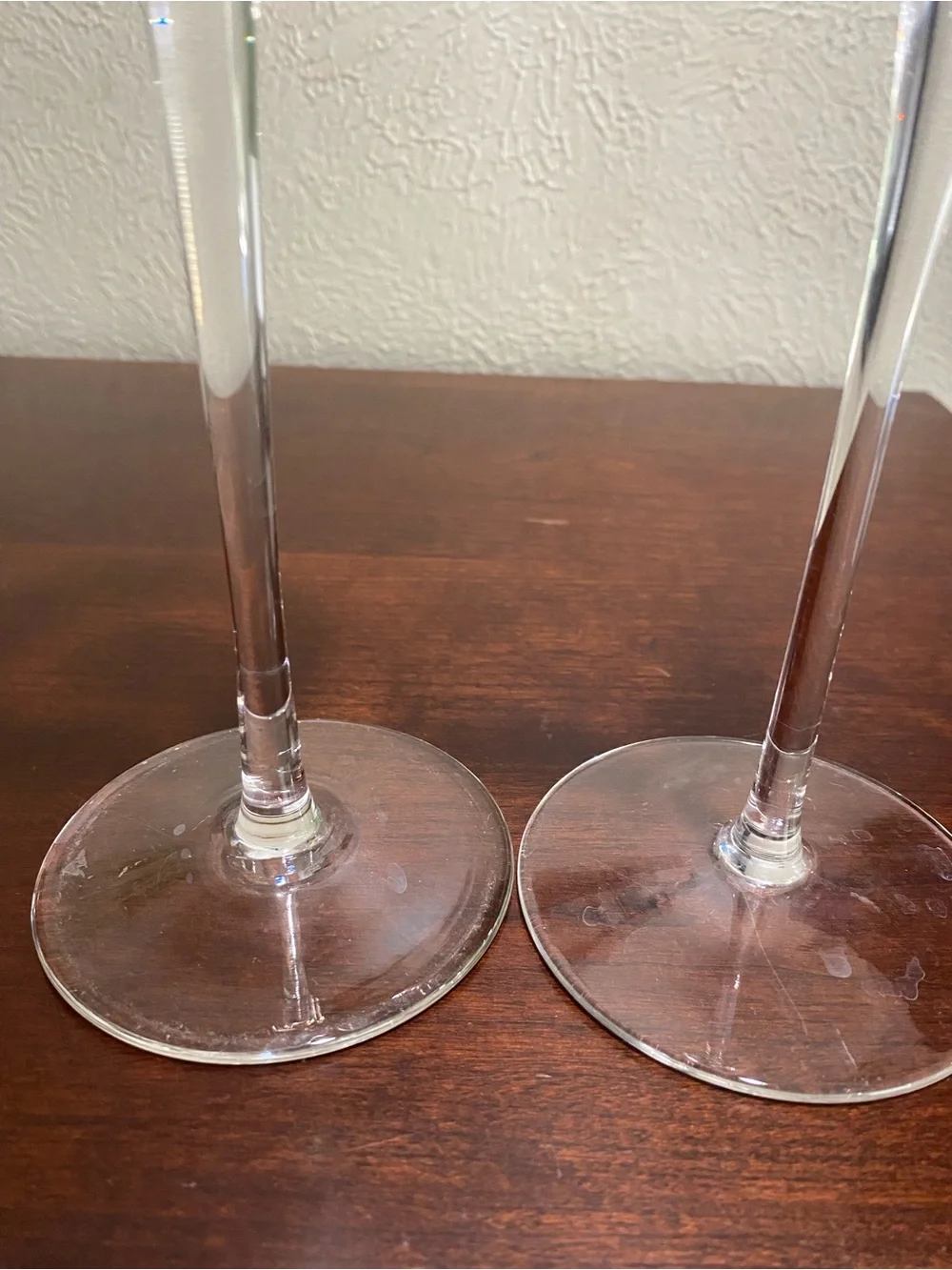 Set of 2, Antoni Barcelona Champagne Flutes featuring a Unique Abstract Design